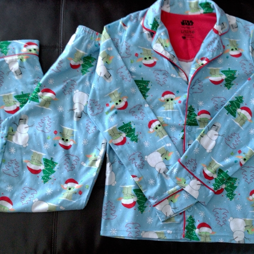 Boys two piece baby Yoda pajamas